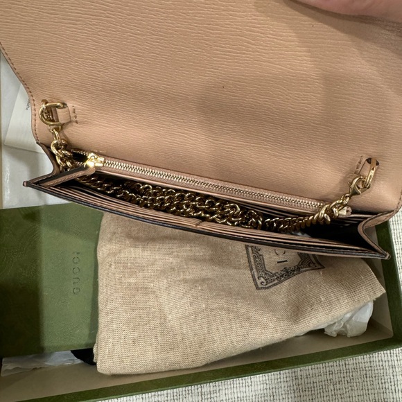 💯Authentic Gucci mini bag with chain! MINT Condition 💚 - Picture 10 of 16